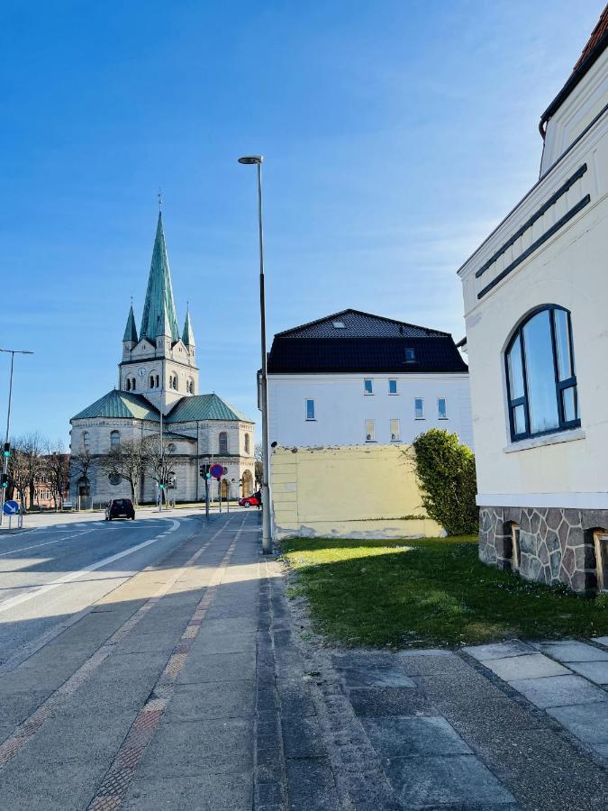 Aday - Frederikshavn City Center - Room 2 Bagian luar foto